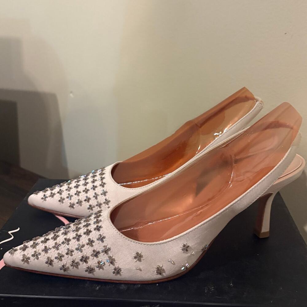 Nina White Beaded Slingback Heels 6.5 Kitten Heel Leather Sole Bridal Dust Bag - Picture 4 of 9